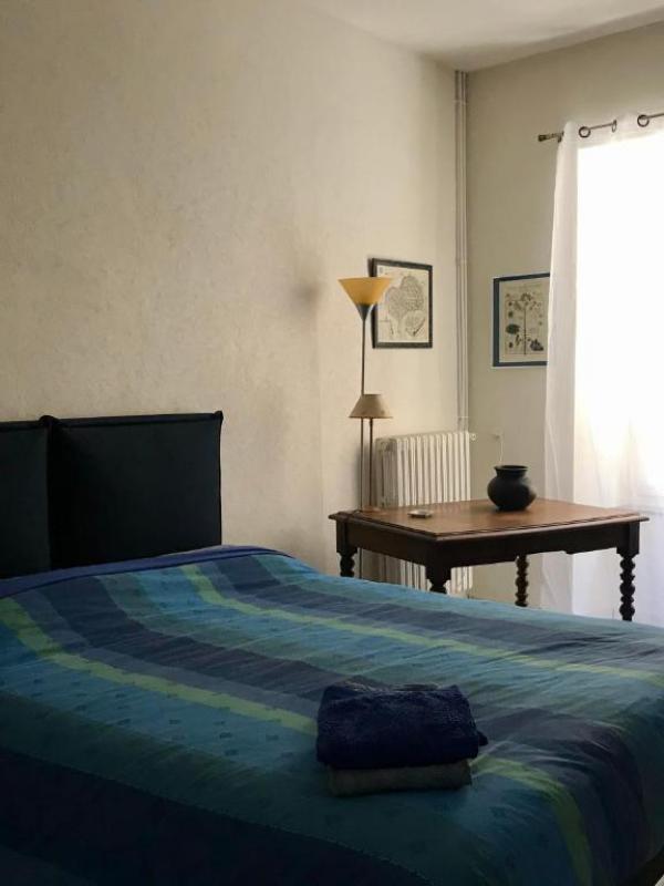 B b and french language school in occitanie