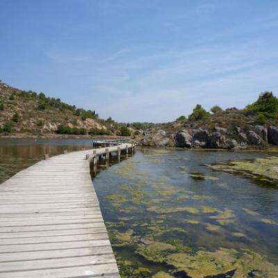 Camina por el parque natural de Narbona y aprende francés