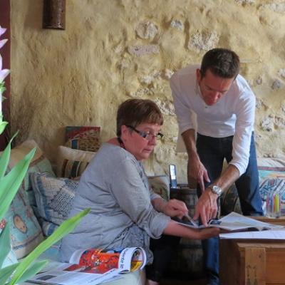 Etudiant de français dans la petite école de français du sud de la France