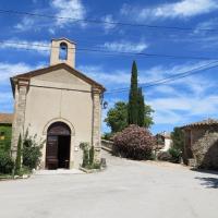 A charming chapel and a peaceful place close to the canal