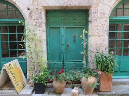 Learn french and meet local artists and craftmen